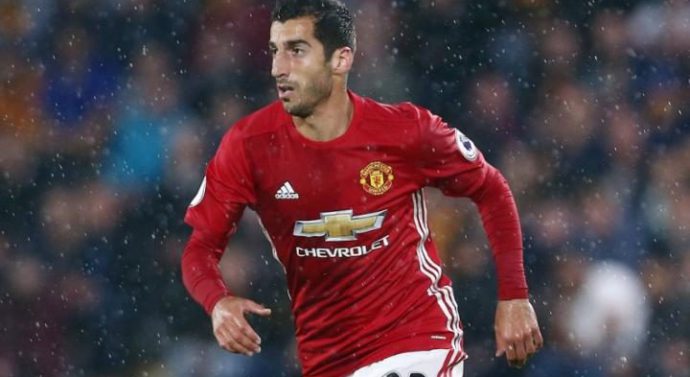 Man United Outcast Sends Signal To Mourinho Ahead of Arsenal Clash